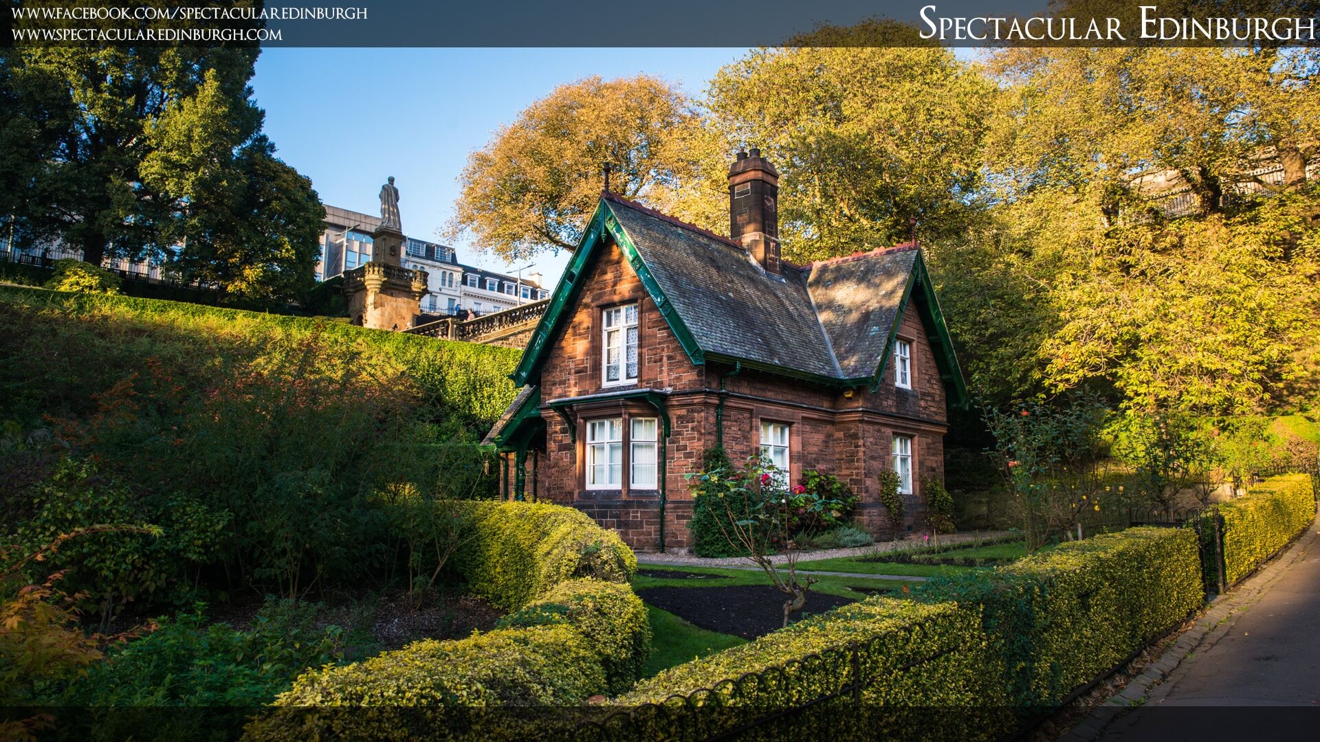 Wallpaper 5 - The Gardener's Cottage - Spectacular Edinburgh Photography