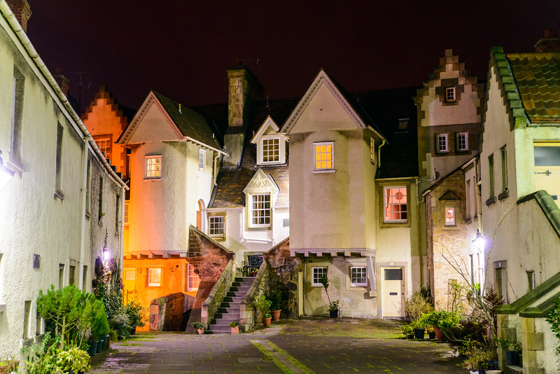 Night at White Horse Close